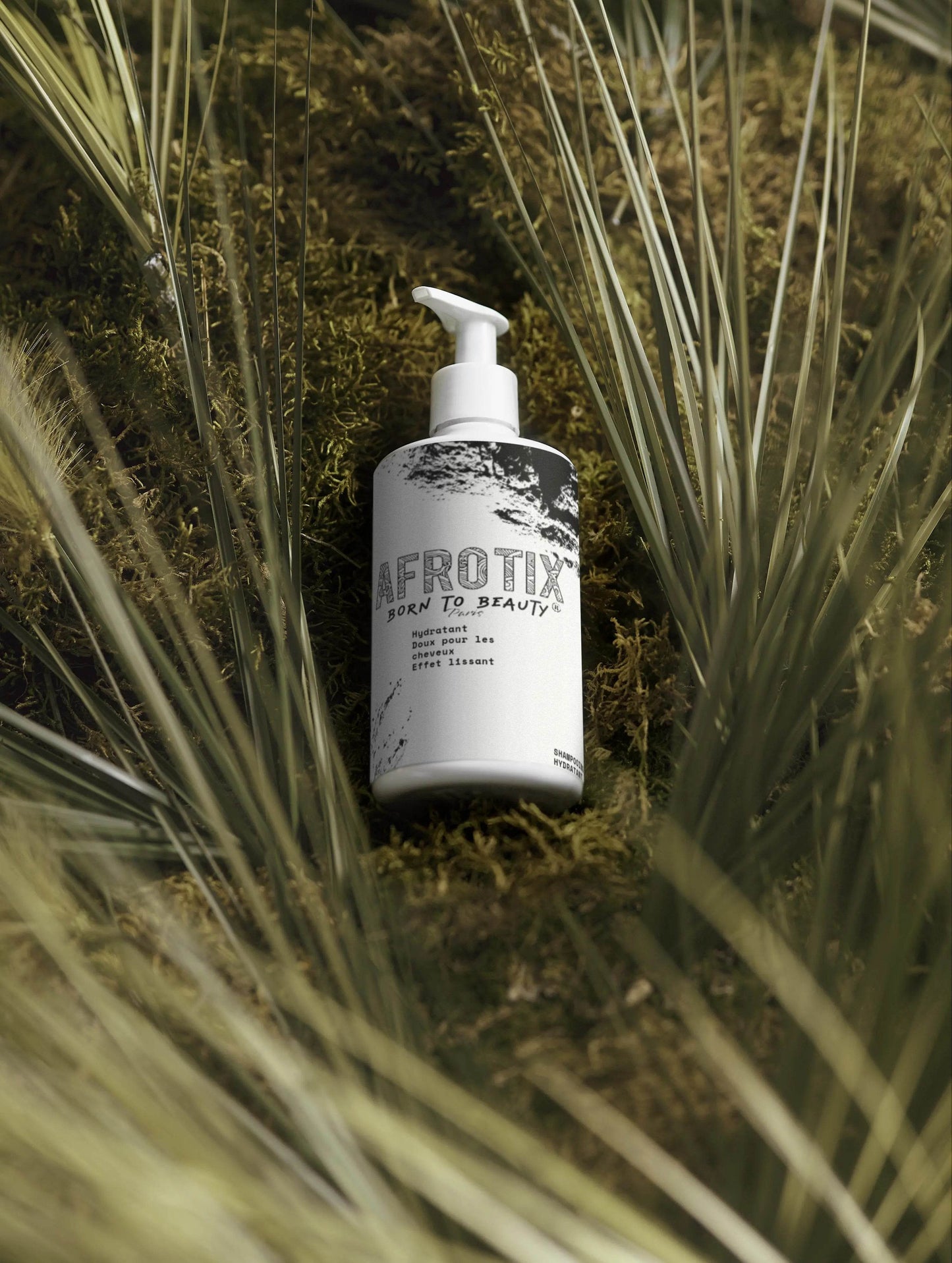 shampooing hydratant enrichi en jus d’aloe verra et extraits de plantes. - Afrotix