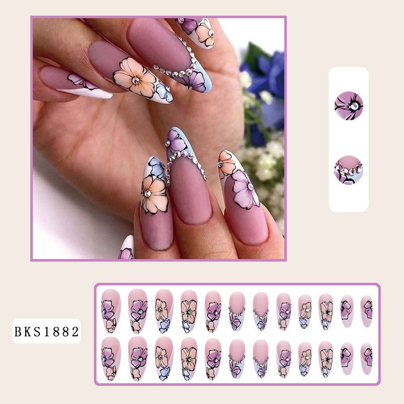 Nail Art Ongles en Amande Ongles Finis Ongles Portables Nail Art Mi-Long Patch Ins Style HOT GIRL,
