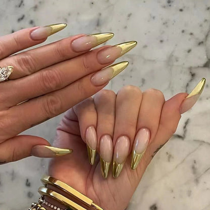 Faux Ongles en Pièces Spéciales, French Manicure en Or Perlé avec Ongles Amandes
