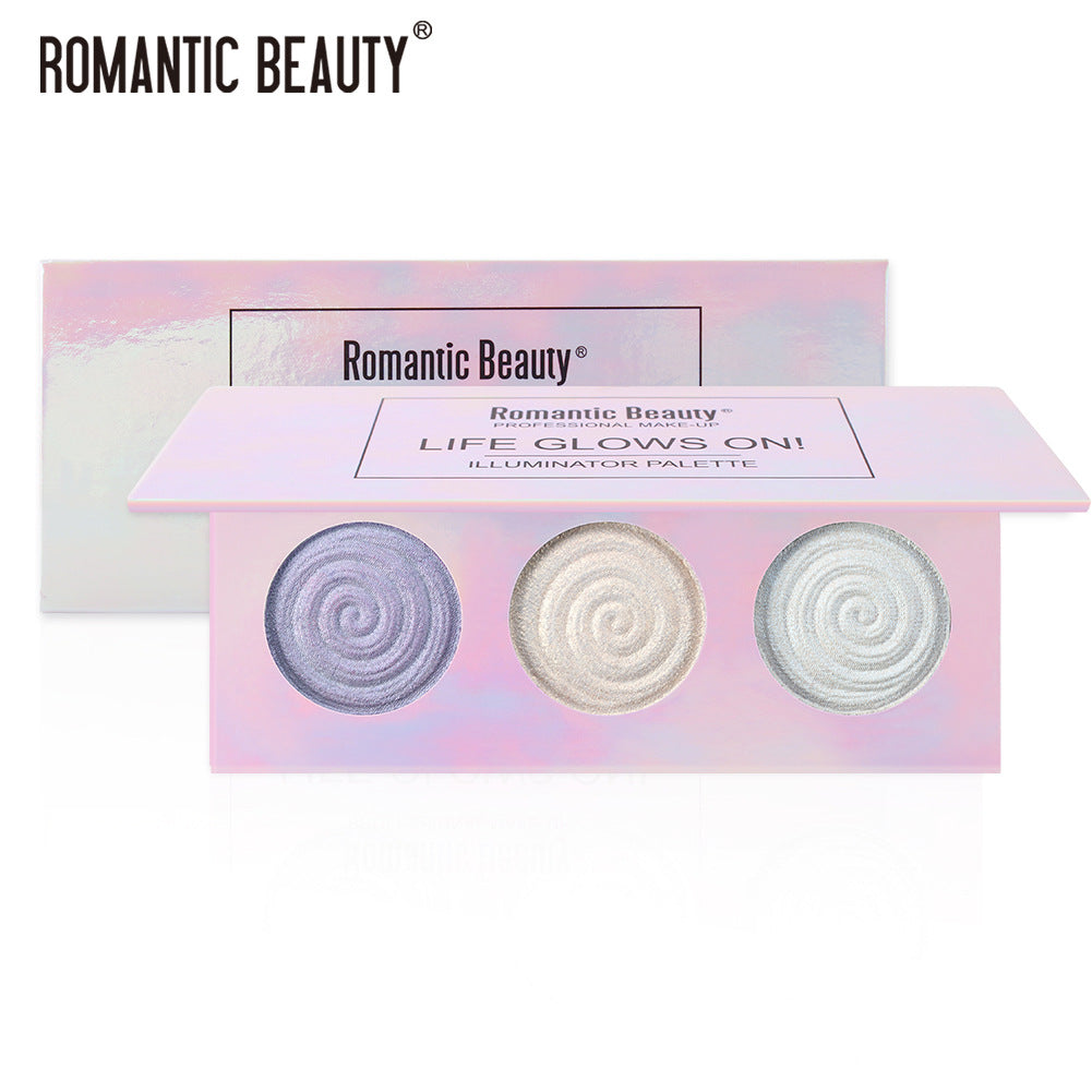 Paleta de iluminadores en polvo horneado de tres colores Romantic Beauty