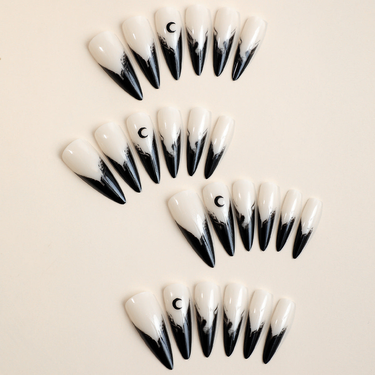 Patchs de Faux Ongles Longs en Forme de Goutte, Dégradé Milky White, Patchs Ongles Portables