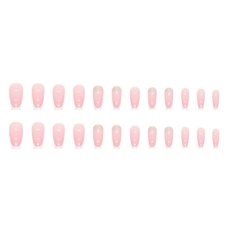 Uñas de manicura francesa con purpurina sencilla, suave y tierna