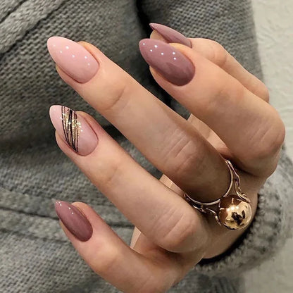 Uñas postizas profesionales – Almendra con línea dorada y loto rosa