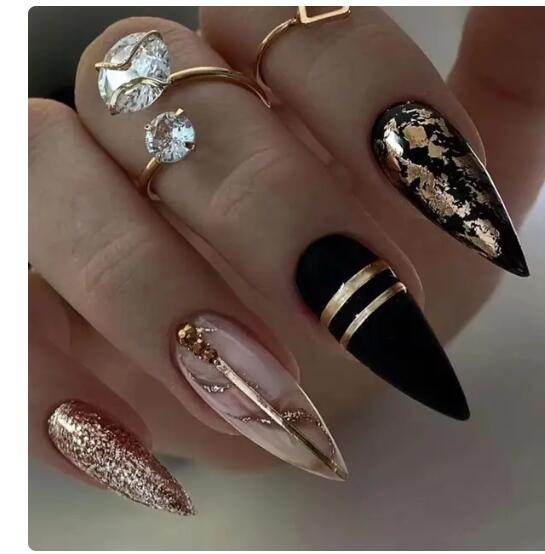 Ongles de French manucure doux et tendres à paillettes simples - Afrotix
